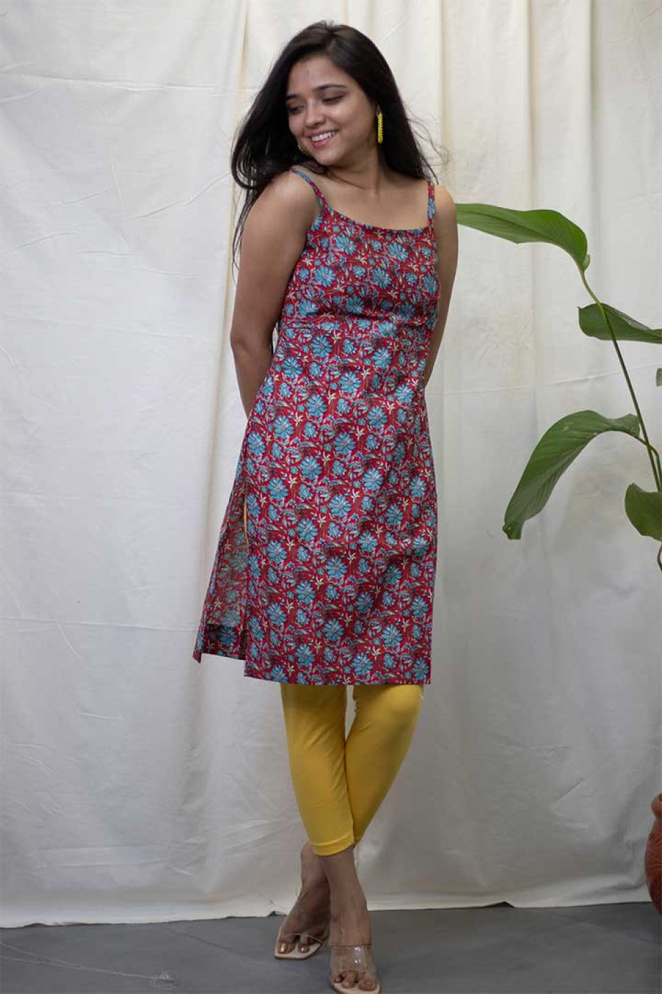 Red Floral Spagetti Kurti