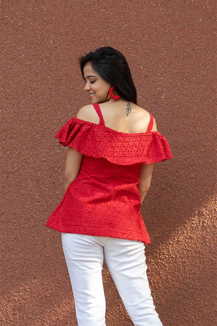 Hakoba Red Off-Shoulder