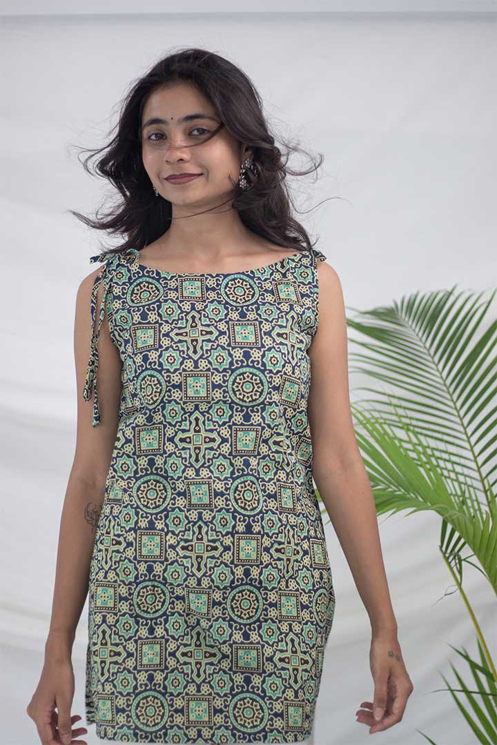 Shoulder Tie Boat Neck Top