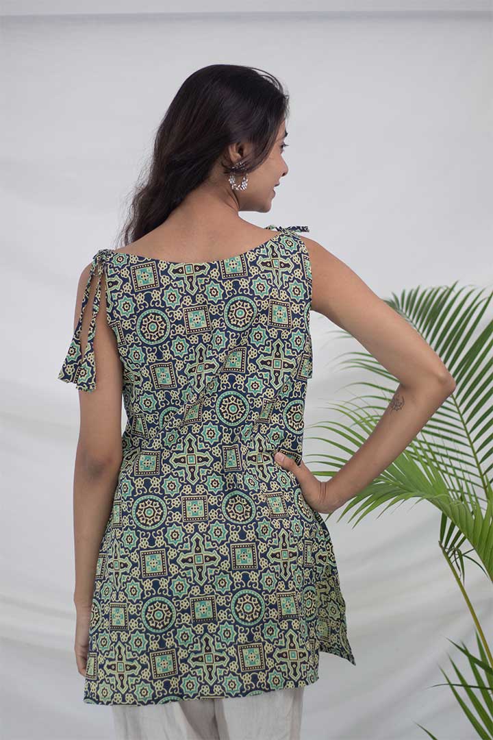 Shoulder Tie Boat Neck Top
