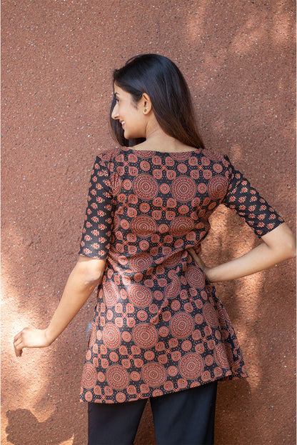 Cotton Top with front pocket