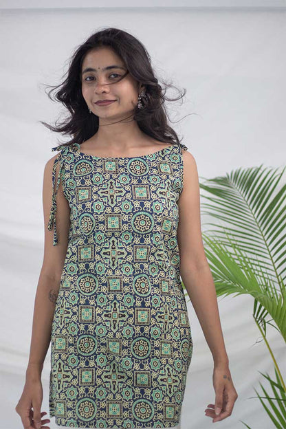 Shoulder Tie Boat Neck Top